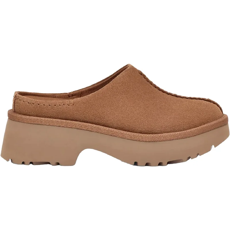 slip-on clogs for comfort at home-Women's UGG New Heights Clog Chestnut Suede