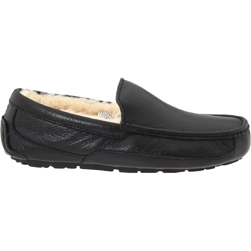 Best-Reviewed Slippers-Comfortable slippers for unwinding indoors-Men's UGG Ascot Black Leather